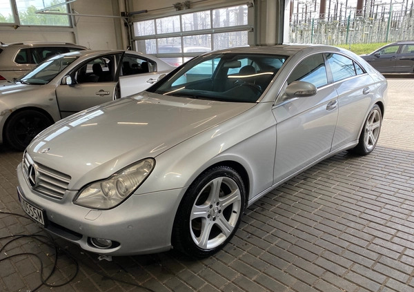 Mercedes-Benz CLS cena 50000 przebieg: 225000, rok produkcji 2005 z Halinów małe 172